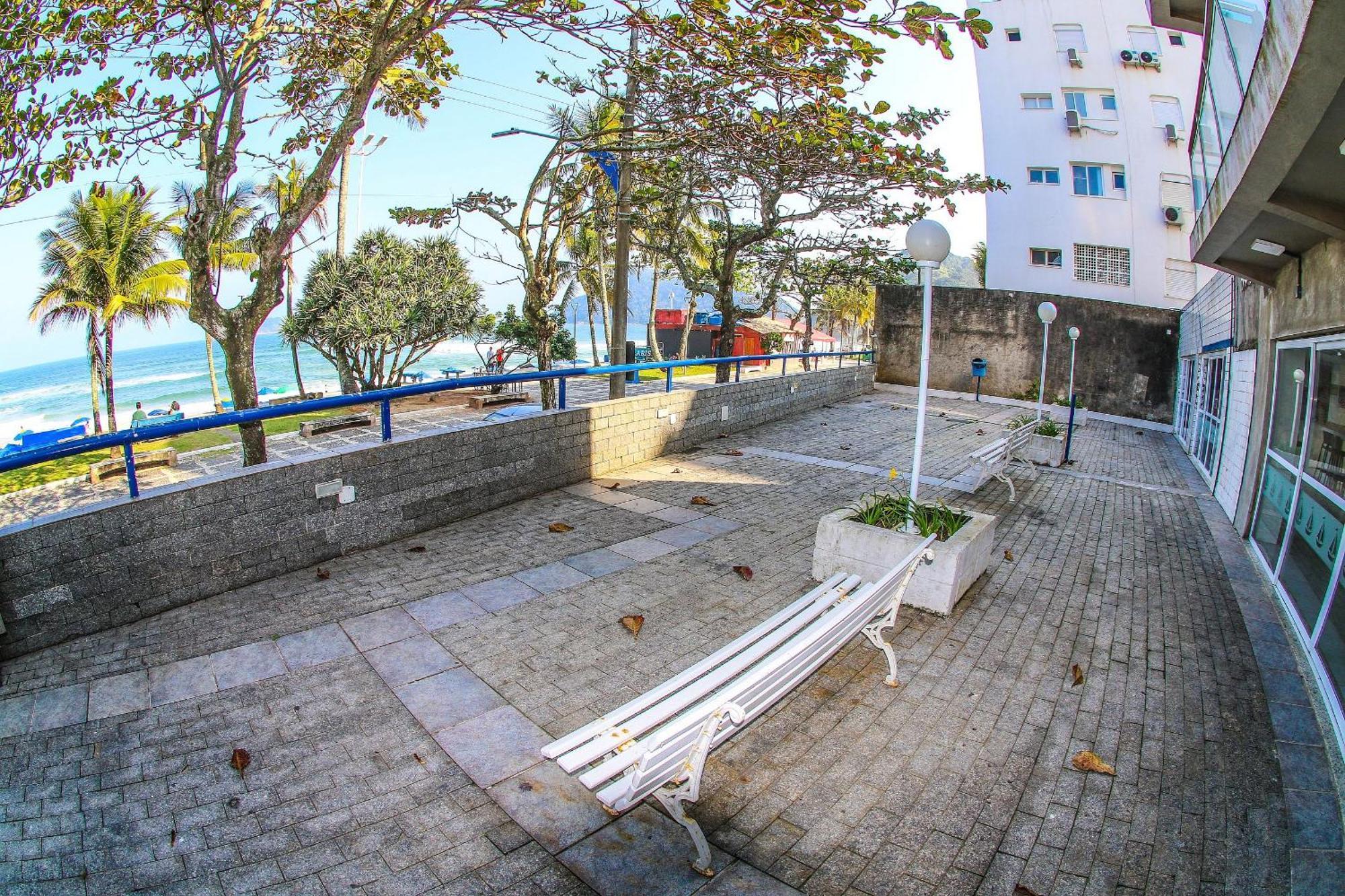 גוארויה 25C - Pe Na Areia Da Praia Do Tombo + Roupas De Cama + Vivo Fibra מראה חיצוני תמונה